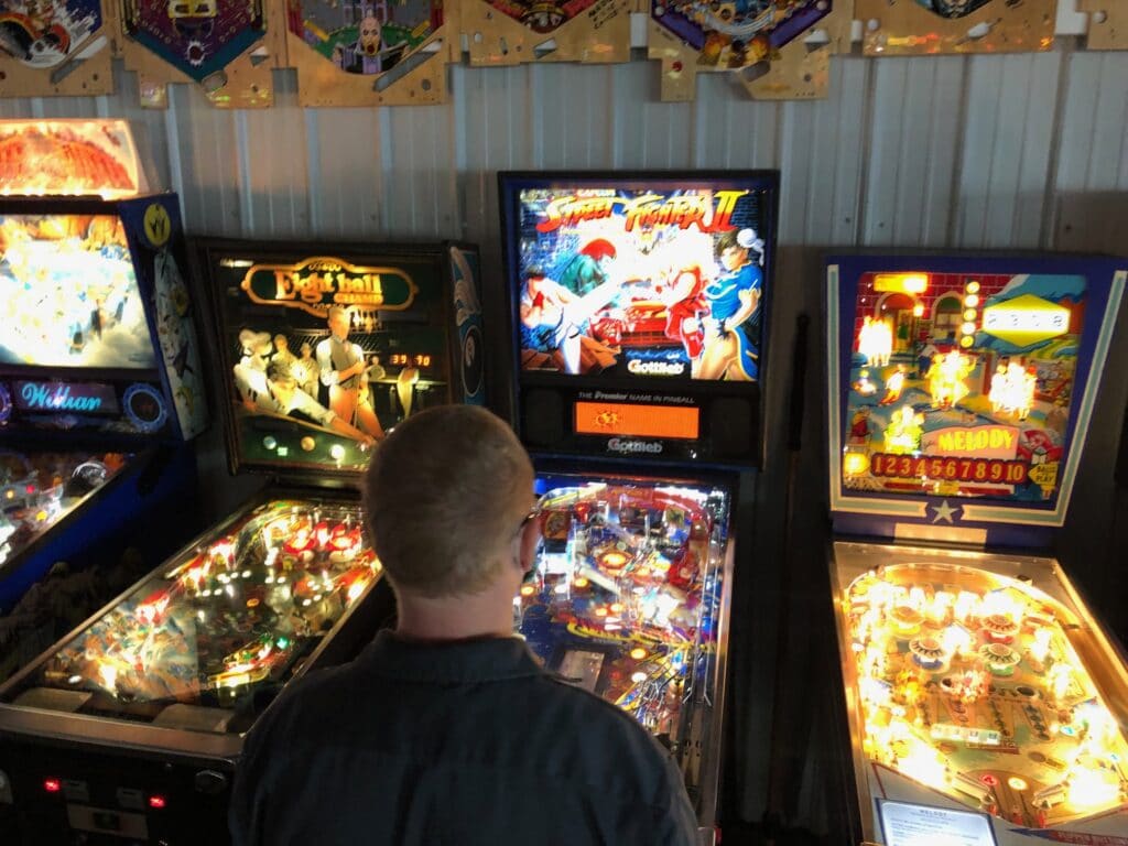 Street Fighter 2 Arcade Pinball Machine Green Bay, WI