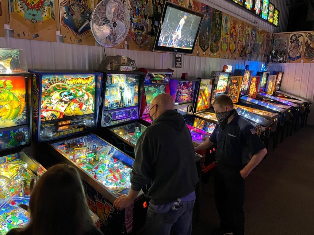 Earthshaker Arcade Pinball Machine